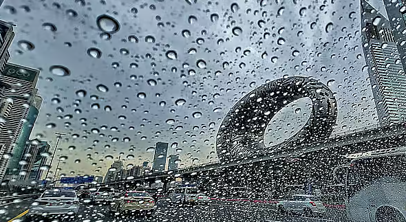 Afternoon rain chances persist through Sunday as temperatures near 49°C