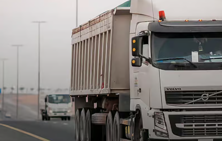 Sharjah waives toll gate fees for Oman cargo trucks under logistics corridor initiative