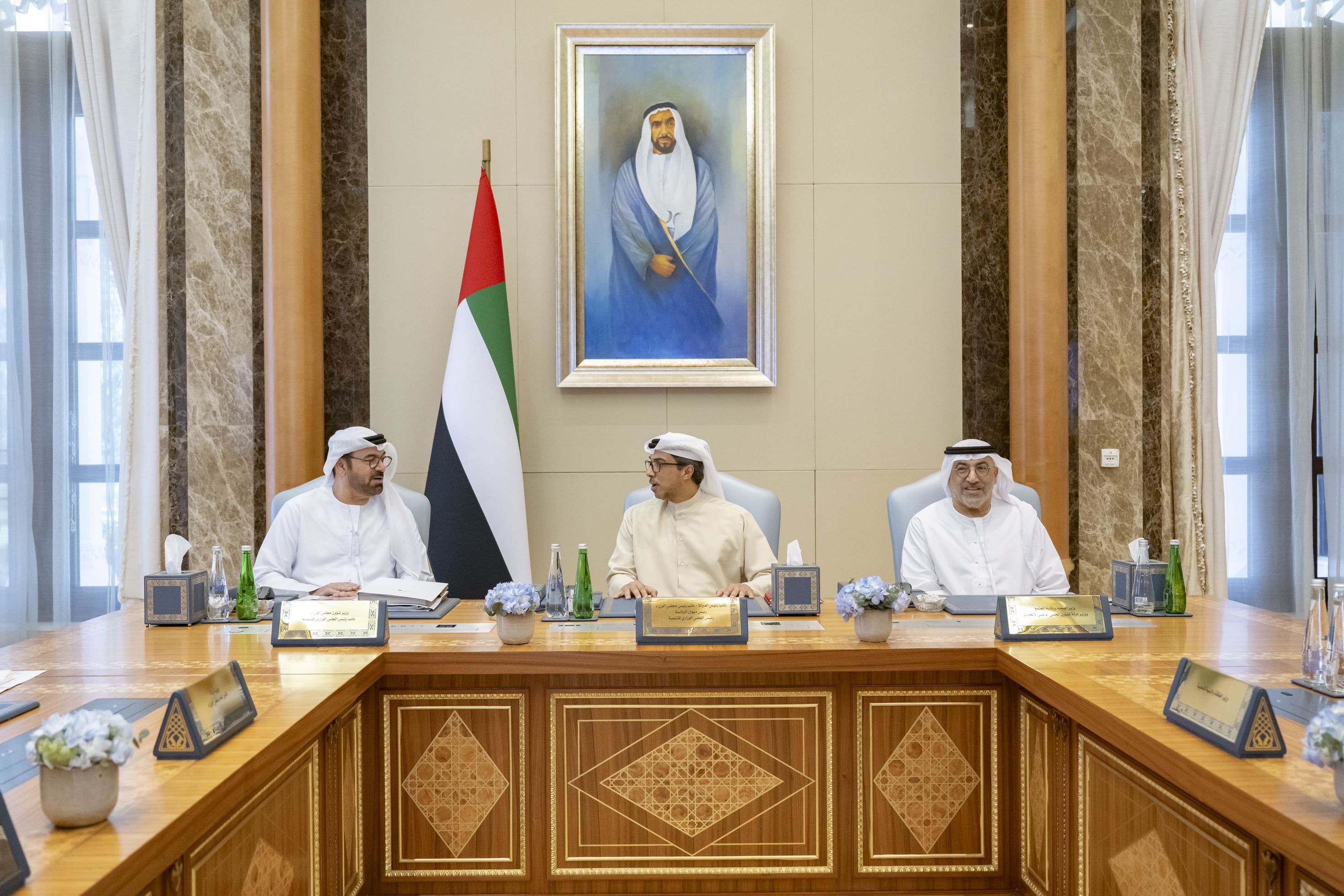 Mansour bin Zayed chairs Ministerial Development Council meeting