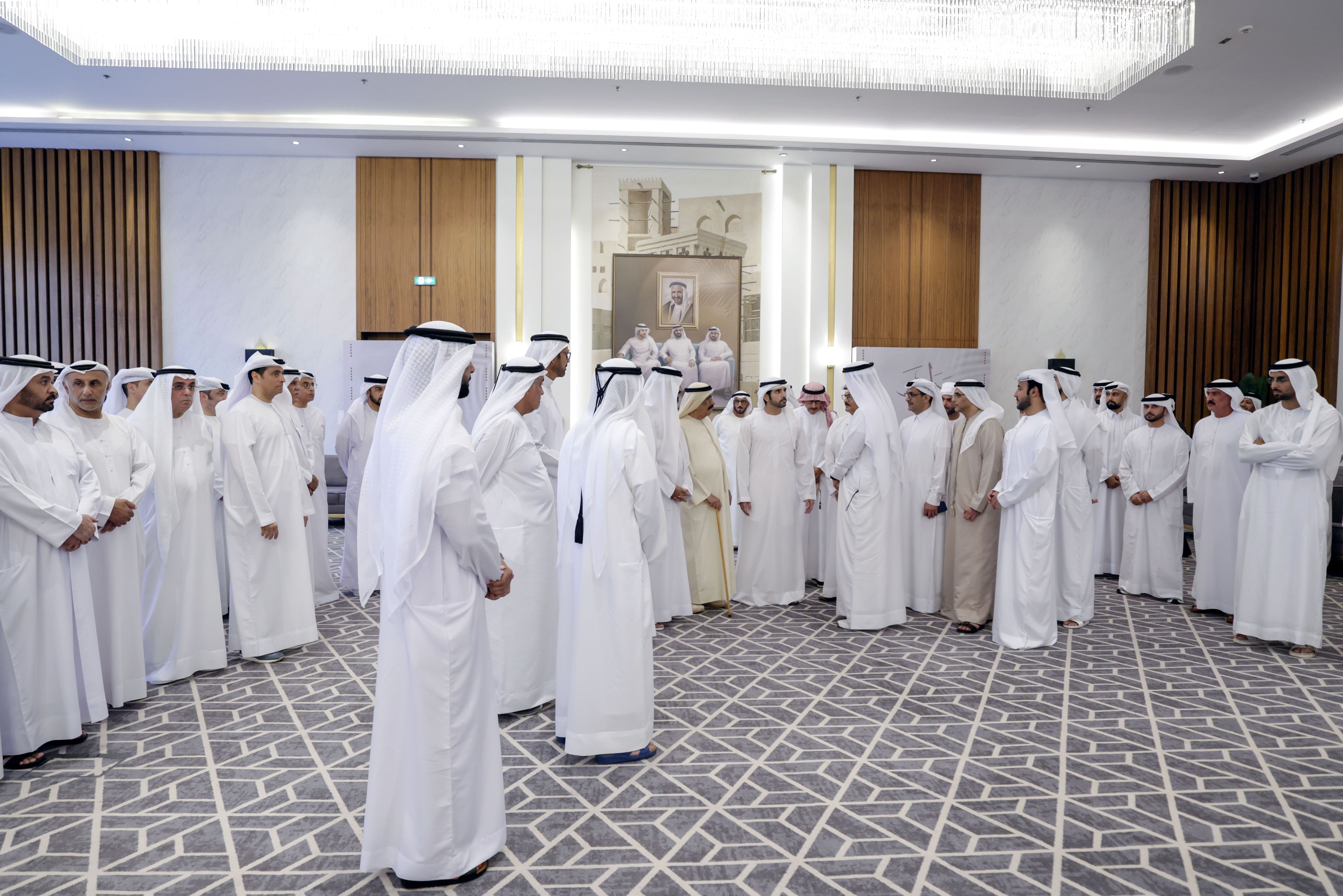 Hamdan bin Mohammed meets with more than 200 local dignitaries and families from Deira