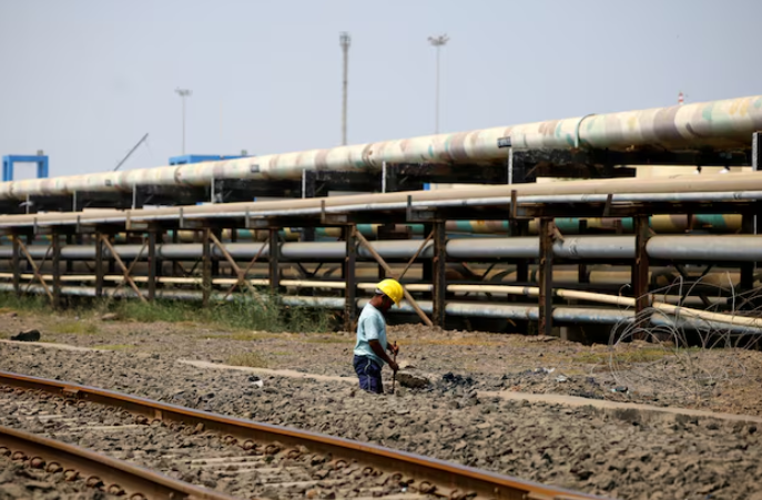 India cuts export duties on petrol, diesel, aviation turbine fuel