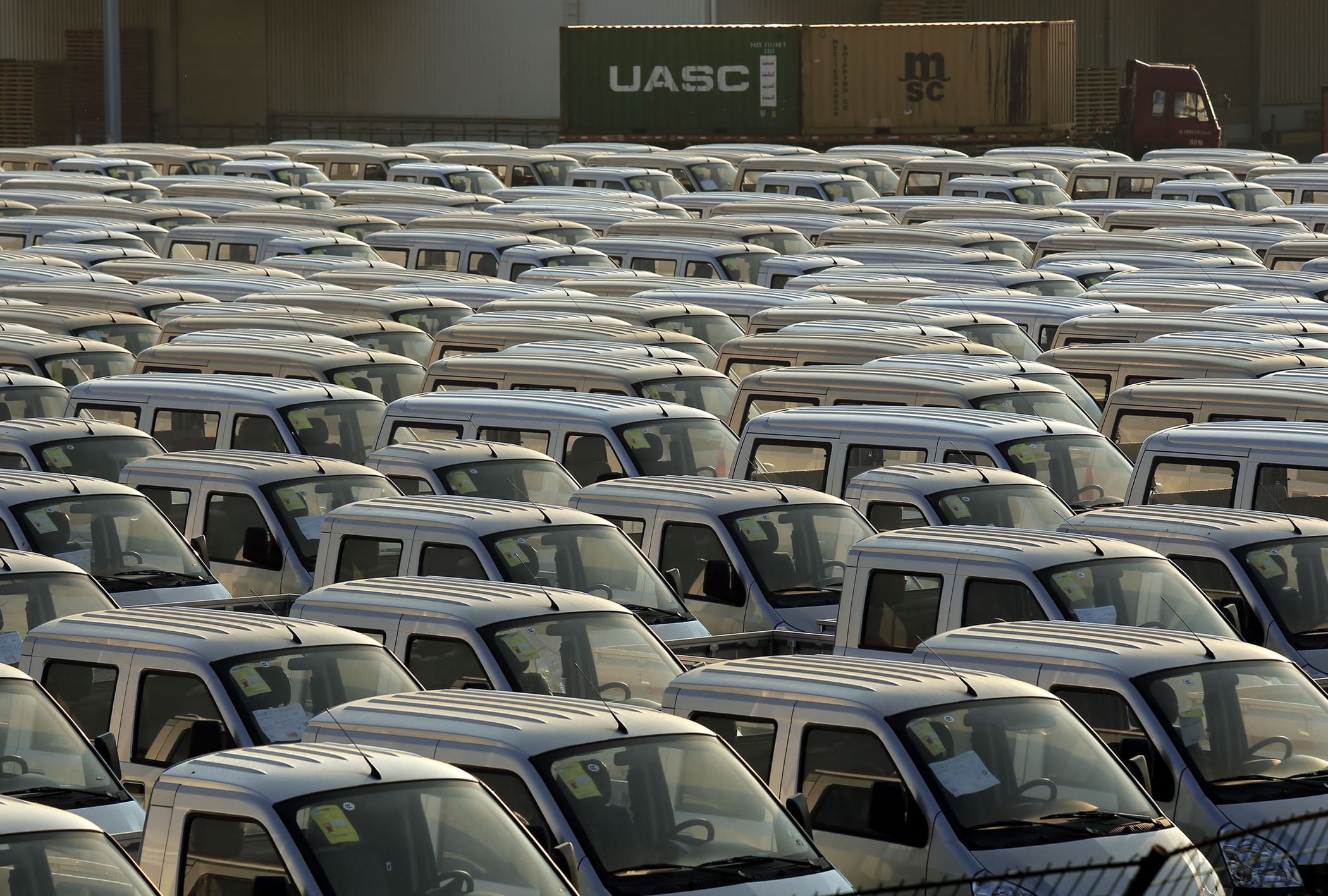 China's auto exports up 15.7% in first 10 months