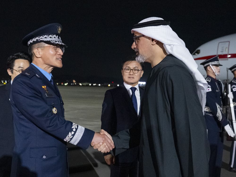 Crown Prince of Abu Dhabi arrives in Korea to attend Asia-Pacific Economic Cooperation Forum on behalf of UAE President