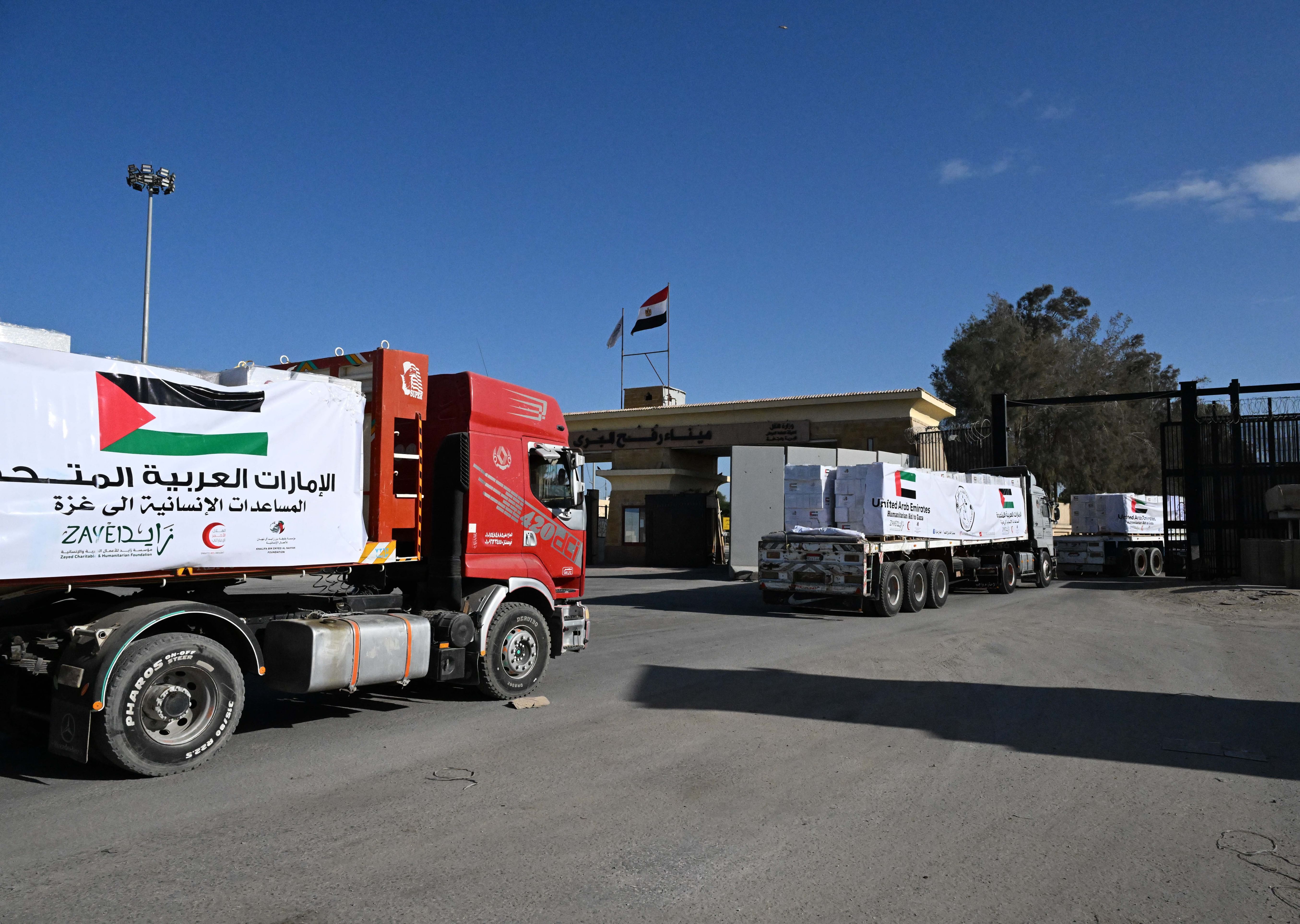 Four Emirati aid convoys arrive in Gaza