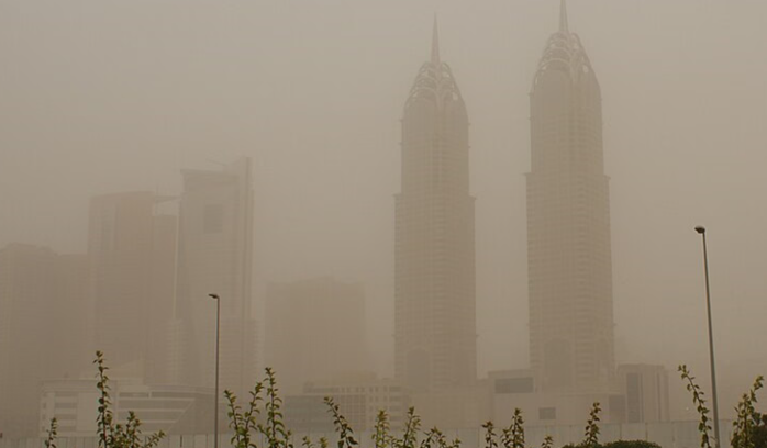 Dust storms, 40km/h winds and rough seas this week