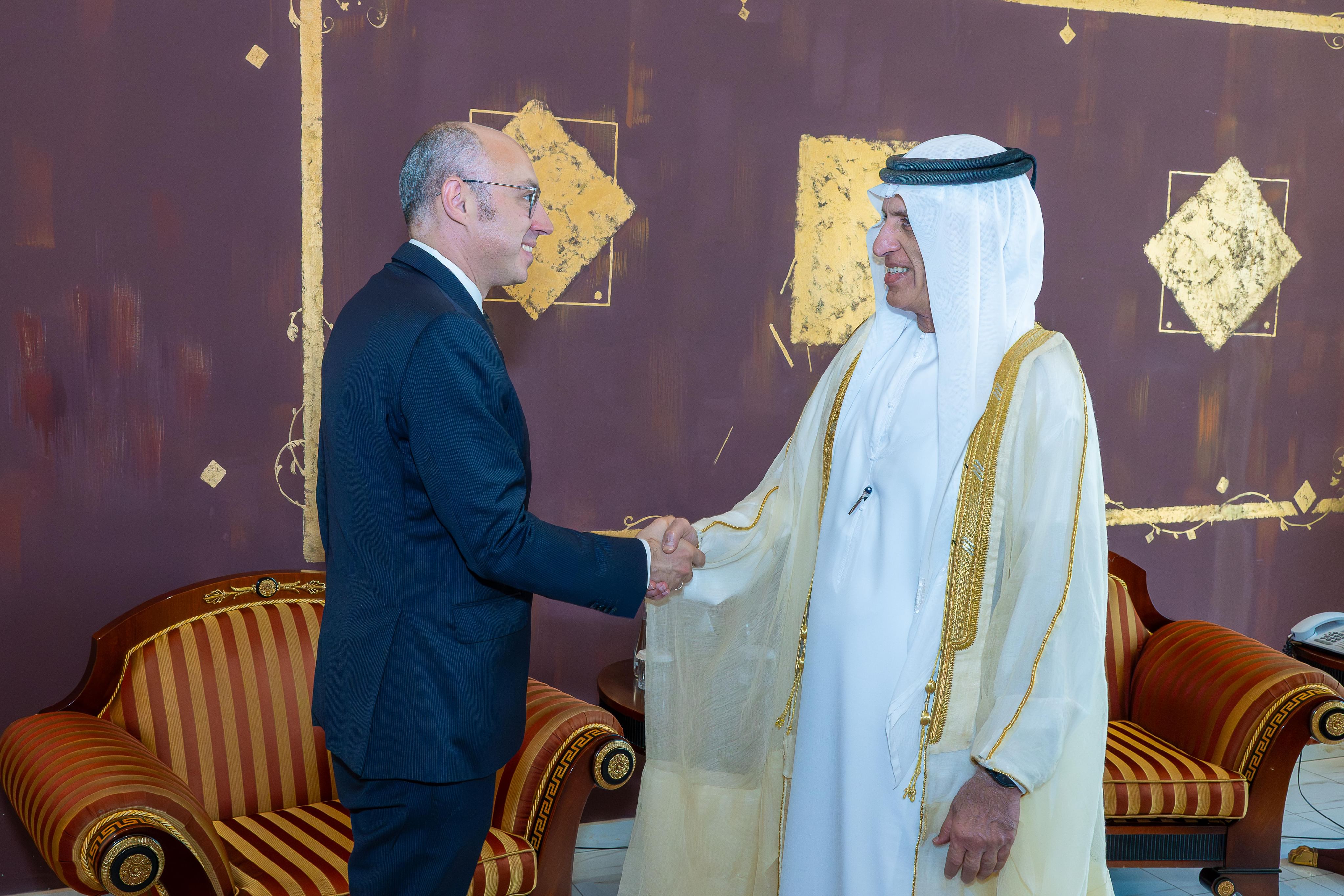 Saud bin Saqr receives outgoing Ukrainian Ambassador