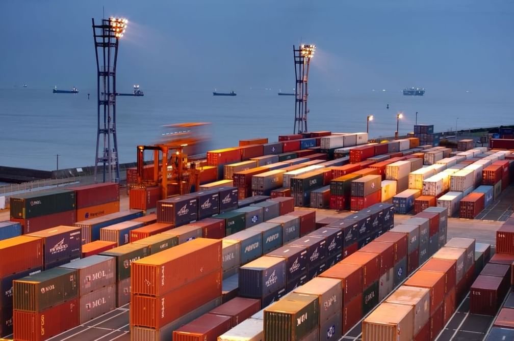 Japan’s imports, exports hit record highs in July