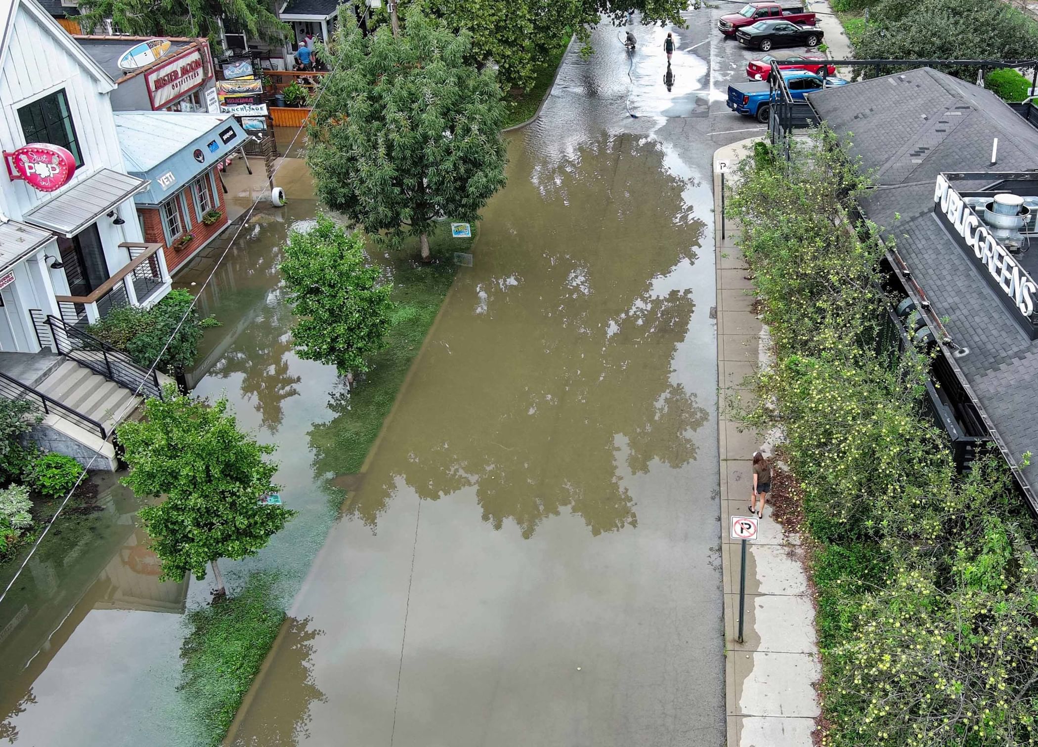 Six dead in Indiana after storms, floods