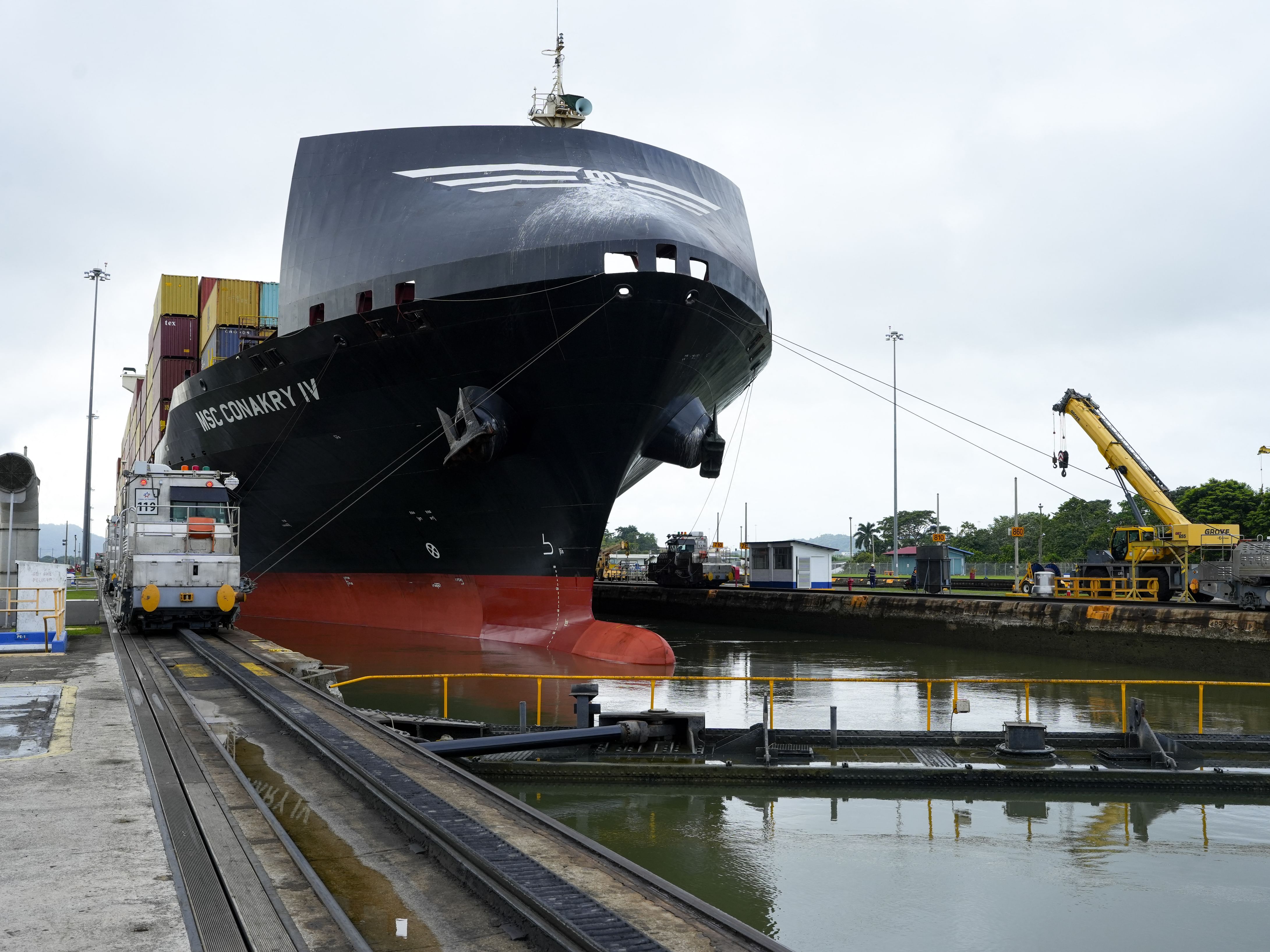 Panama Canal considering more cuts in transits due to El Nino