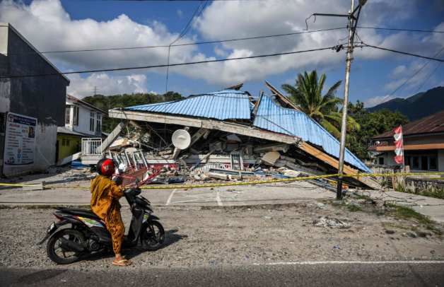 Earthquake of magnitude 5.9 hits Indonesia's Flores