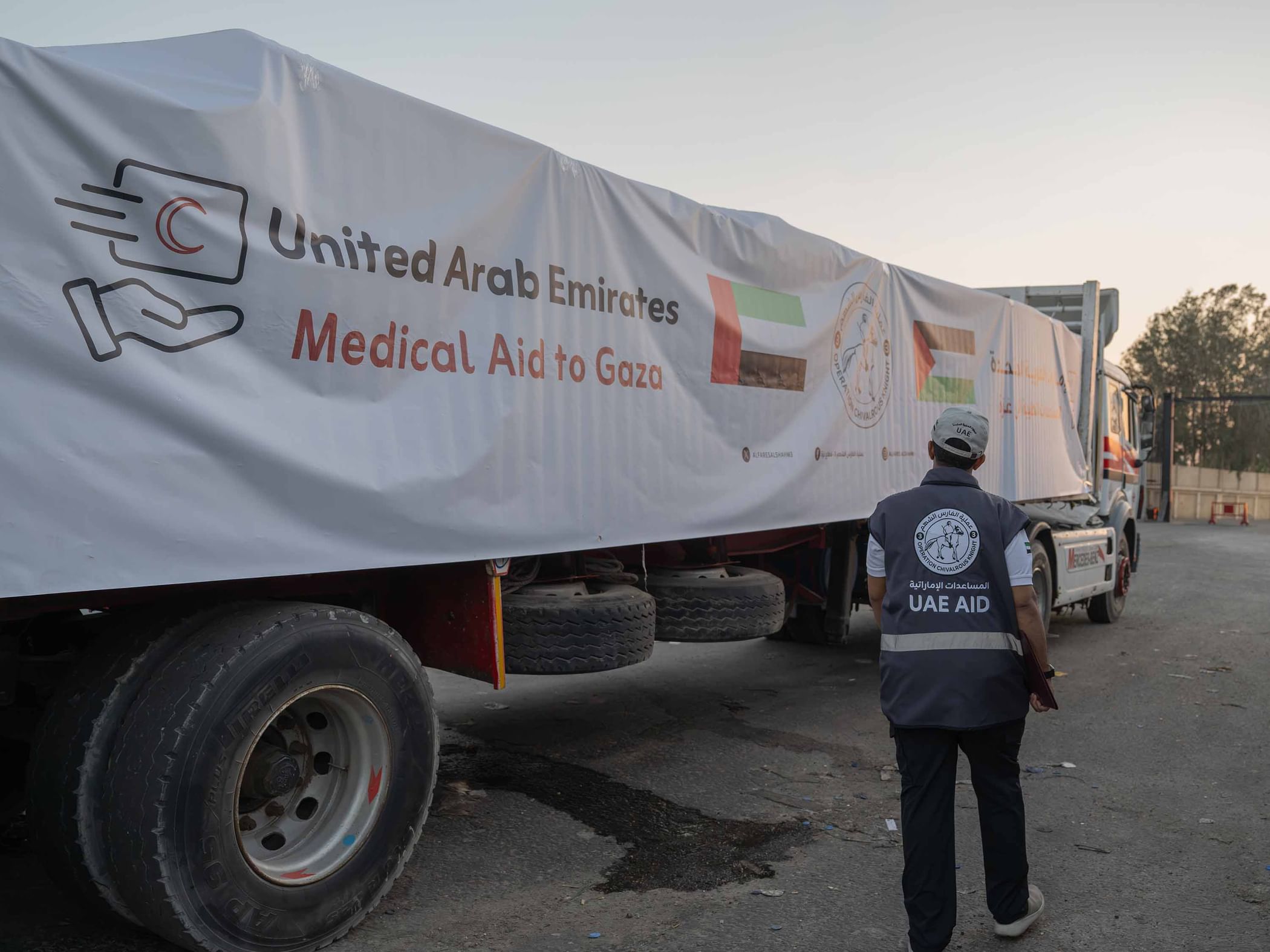 Five UAE humanitarian aid convoys deliver 683 tonnes of assistance to Gaza under Operation Chivalrous Knight 3