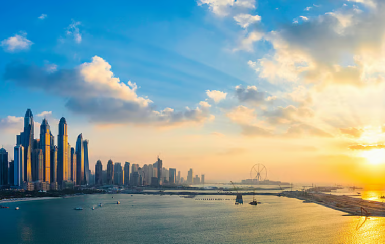 UAE temperatures to reach 48°C with chance of rain in eastern regions 