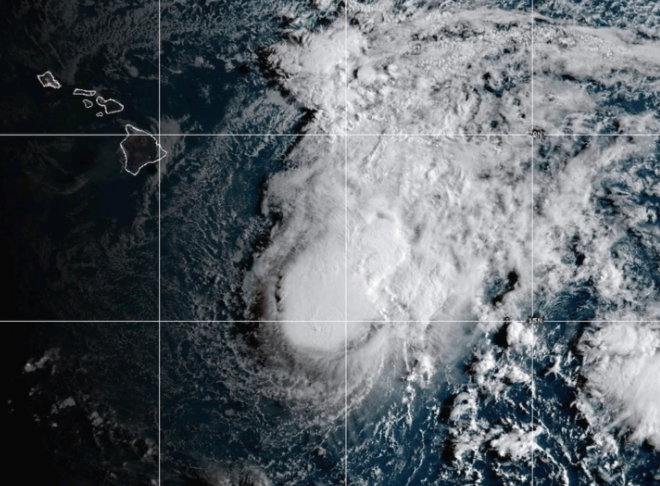 Tropical Storm 'Moke' advances toward Hawaii as winds strengthen
