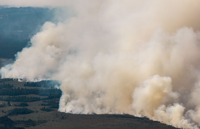 Shifting winds hamper efforts to contain wildfire in eastern Belgium